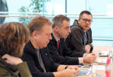 Pressekonferenz EXTRA EUROPA, 9. März 2009; v.l.n.r.: Susanne Puchberger (Autorin EXTRA EUROPA), Martin Heller (Intendant Linz09), Pius Knüsel (Direktor der Schweizer Kulturstiftung Pro Helvetia), Airan Berg (Künstlerische Leitung Darstellende Kunst Linz09)