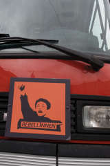 RebellInnen! / Activistas! / Bustour