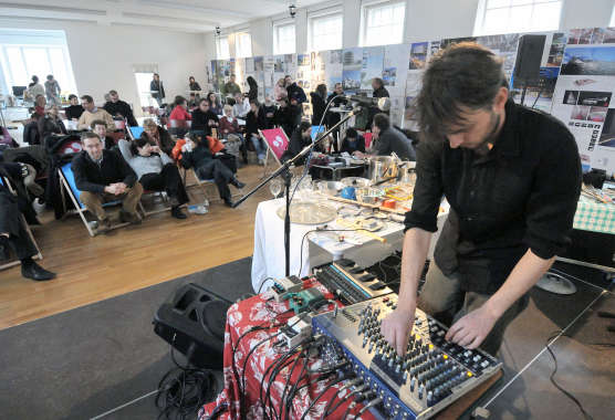 Electrofrühstück, 04 January 2009