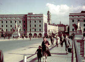 Linz, Nibelungenbrcke, around 1943