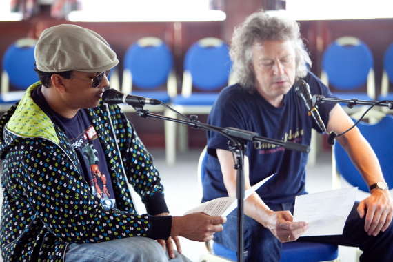 Xavier Naidoo beim Proben mit Wolfgang Niedecken